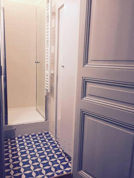 Appartement De Charme De 60 M2 Entre Montmartre Et Batignolles Parigi Esterno foto