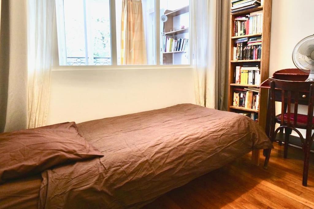 Appartement De Charme De 60 M2 Entre Montmartre Et Batignolles Parigi Esterno foto